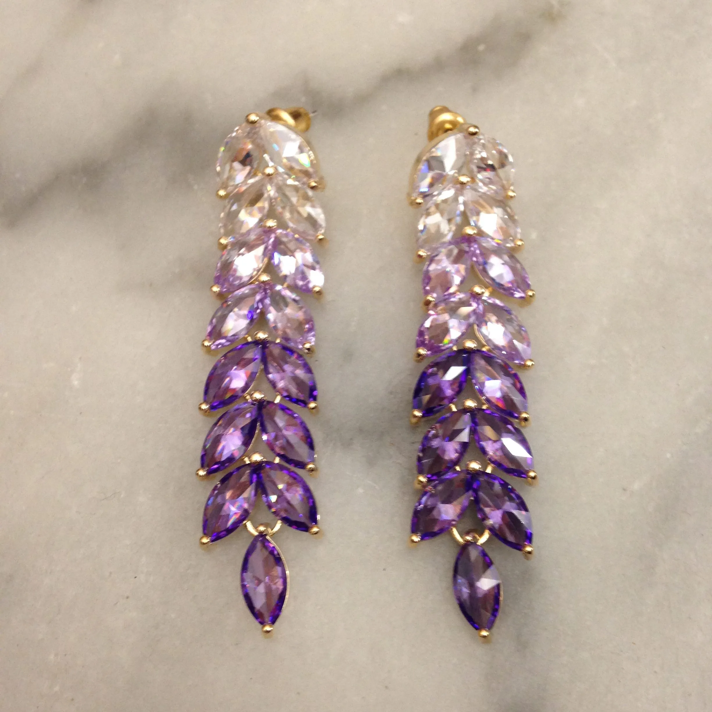 Boucles d’oreilles pendantes en verre