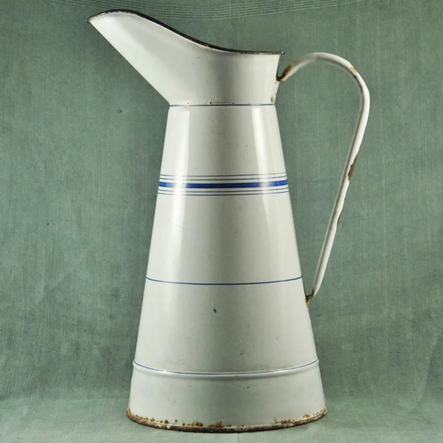 Broc émaillé 1930 – C 1253