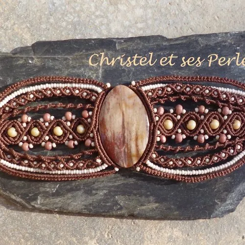 Large bracelet macramé et bois fossilisé