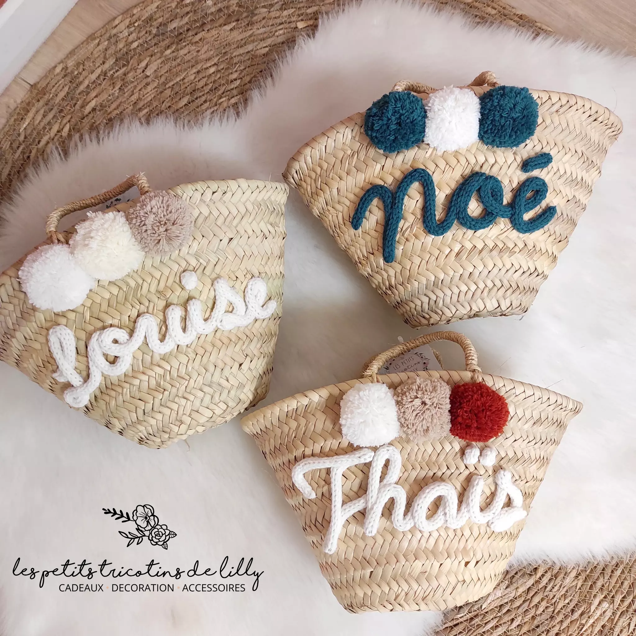 PANIER ENFANT PERSONNALISÉ AVEC TROIS POMPONS