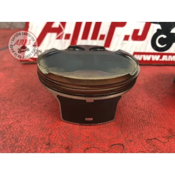 Piston