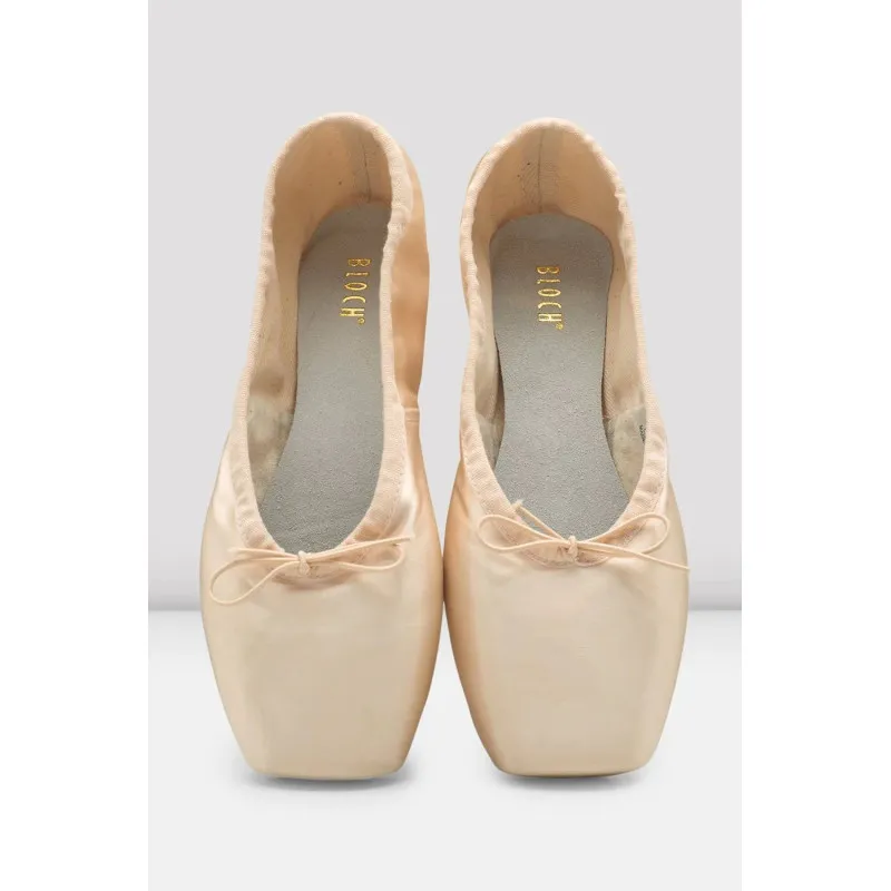 Pointes Bloch Hannah strong